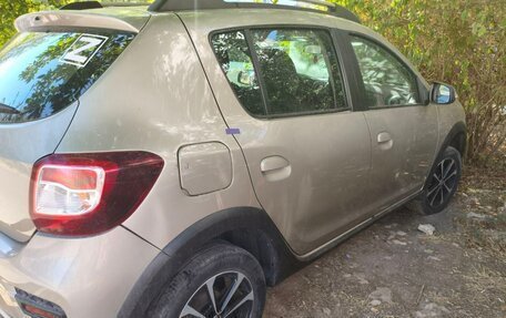 Renault Sandero II рестайлинг, 2018 год, 900 000 рублей, 3 фотография