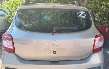 Renault Sandero II рестайлинг, 2018 год, 900 000 рублей, 2 фотография