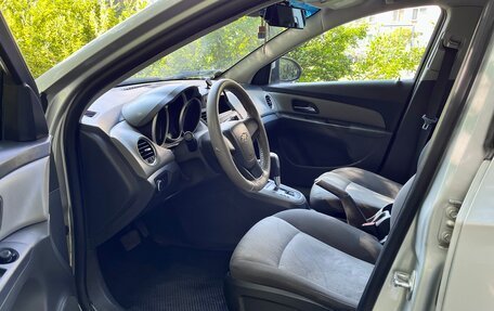 Chevrolet Cruze II, 2010 год, 490 000 рублей, 5 фотография