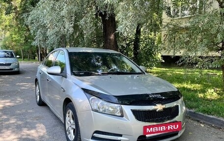 Chevrolet Cruze II, 2010 год, 490 000 рублей, 2 фотография