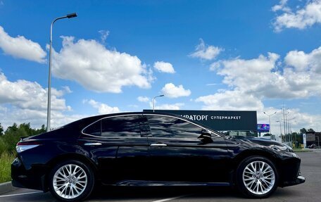 Toyota Camry, 2020 год, 2 500 000 рублей, 9 фотография