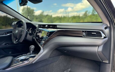 Toyota Camry, 2020 год, 2 500 000 рублей, 12 фотография