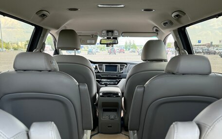 KIA Carnival III, 2018 год, 2 750 000 рублей, 9 фотография