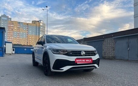 Volkswagen Tiguan II, 2021 год, 4 400 000 рублей, 3 фотография