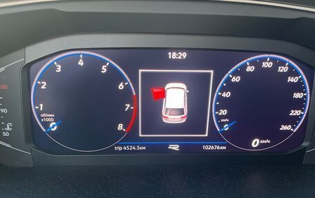Volkswagen Tiguan II, 2021 год, 4 400 000 рублей, 18 фотография
