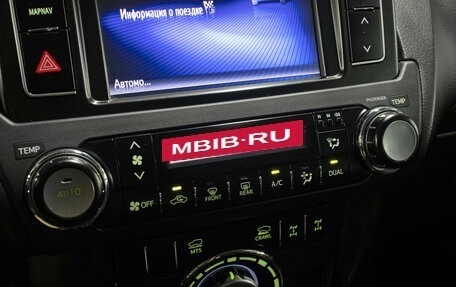 Toyota Land Cruiser Prado 150 рестайлинг 2, 2017 год, 4 298 000 рублей, 18 фотография