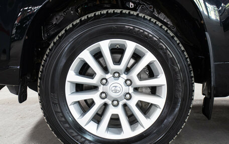 Toyota Land Cruiser Prado 150 рестайлинг 2, 2017 год, 4 298 000 рублей, 26 фотография