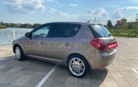 KIA cee'd I рестайлинг, 2009 год, 690 000 рублей, 7 фотография