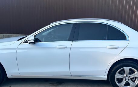 Mercedes-Benz E-Класс, 2016 год, 2 650 000 рублей, 8 фотография