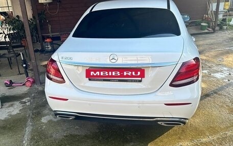 Mercedes-Benz E-Класс, 2016 год, 2 650 000 рублей, 18 фотография