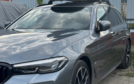 BMW 5 серия, 2020 год, 3 590 000 рублей, 2 фотография