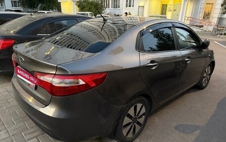 KIA Rio III рестайлинг, 2011 год, 900 000 рублей, 4 фотография