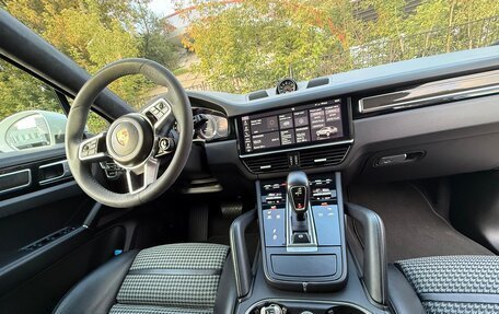 Porsche Cayenne III, 2019 год, 10 650 000 рублей, 9 фотография