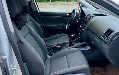 Volkswagen Golf V, 2006 год, 399 999 рублей, 6 фотография