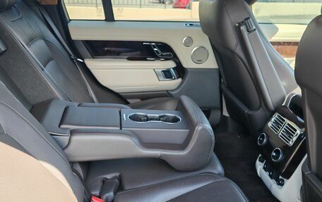 Land Rover Range Rover IV рестайлинг, 2018 год, 6 800 000 рублей, 16 фотография