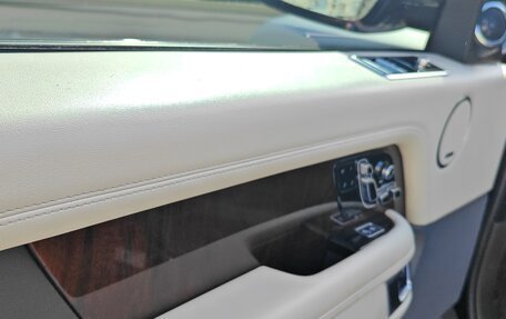 Land Rover Range Rover IV рестайлинг, 2018 год, 6 800 000 рублей, 22 фотография