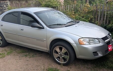 Dodge Stratus II, 2001 год, 320 000 рублей, 1 фотография