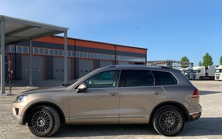 Volkswagen Touareg III, 2015 год, 3 000 000 рублей, 4 фотография