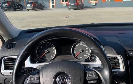 Volkswagen Touareg III, 2015 год, 3 000 000 рублей, 26 фотография