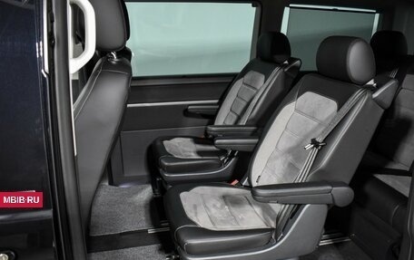 Volkswagen Multivan T6 рестайлинг, 2020 год, 6 150 000 рублей, 11 фотография