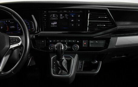 Volkswagen Multivan T6 рестайлинг, 2020 год, 6 150 000 рублей, 17 фотография