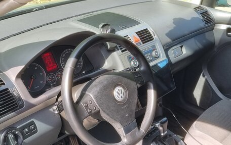 Volkswagen Touran III, 2009 год, 700 000 рублей, 5 фотография