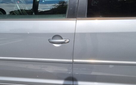 Volkswagen Touran III, 2009 год, 700 000 рублей, 7 фотография