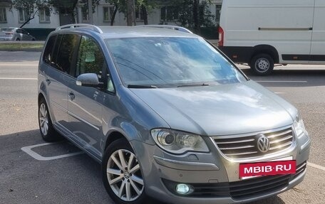 Volkswagen Touran III, 2009 год, 700 000 рублей, 10 фотография
