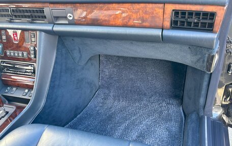 Mercedes-Benz S-Класс, 1991 год, 53 000 000 рублей, 23 фотография