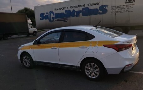 Hyundai Solaris II рестайлинг, 2019 год, 800 000 рублей, 3 фотография