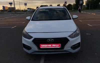 Hyundai Solaris II рестайлинг, 2019 год, 800 000 рублей, 1 фотография
