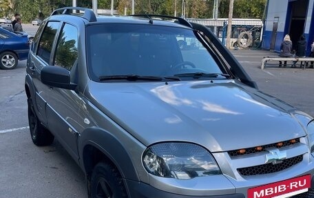 Chevrolet Niva I рестайлинг, 2016 год, 670 000 рублей, 2 фотография