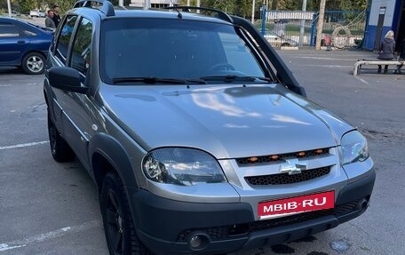 Chevrolet Niva I рестайлинг, 2016 год, 670 000 рублей, 1 фотография