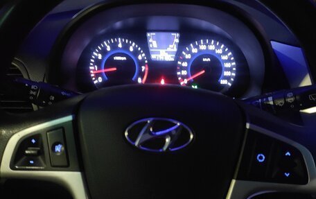 Hyundai Solaris II рестайлинг, 2012 год, 740 000 рублей, 15 фотография