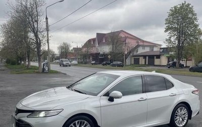 Toyota Camry, 2020 год, 2 600 000 рублей, 1 фотография