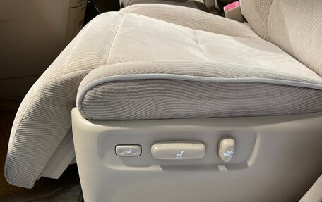 Toyota Alphard III, 2009 год, 1 990 000 рублей, 19 фотография