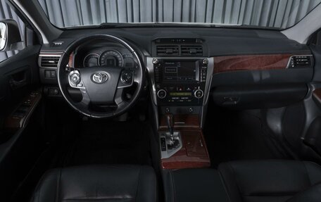 Toyota Camry, 2014 год, 1 794 000 рублей, 6 фотография