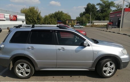 Mitsubishi Outlander III рестайлинг 3, 2005 год, 600 000 рублей, 13 фотография