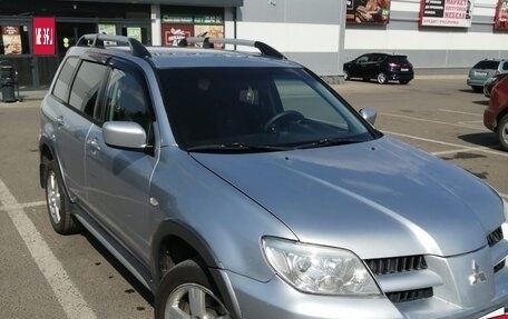 Mitsubishi Outlander III рестайлинг 3, 2005 год, 600 000 рублей, 14 фотография