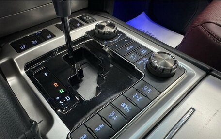 Toyota Land Cruiser 200, 2014 год, 6 500 000 рублей, 9 фотография