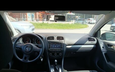 Volkswagen Golf VI, 2011 год, 800 000 рублей, 4 фотография