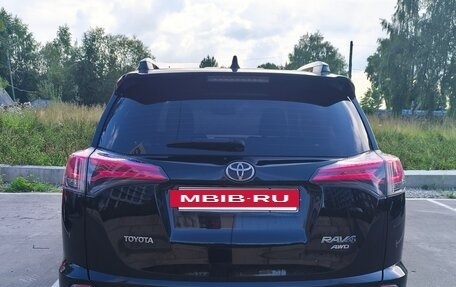 Toyota RAV4, 2018 год, 2 480 000 рублей, 5 фотография