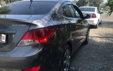 Hyundai Solaris II рестайлинг, 2013 год, 780 000 рублей, 3 фотография