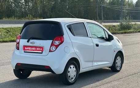 Chevrolet Spark III, 2013 год, 595 000 рублей, 2 фотография