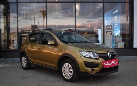 Renault Sandero II рестайлинг, 2016 год, 680 000 рублей, 3 фотография
