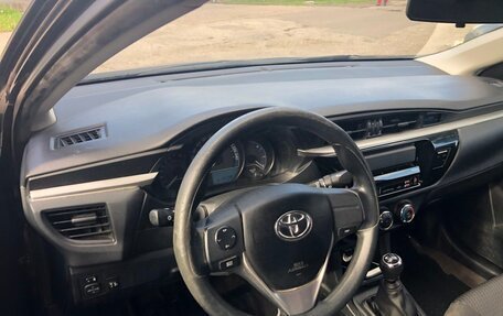Toyota Corolla, 2013 год, 925 000 рублей, 15 фотография