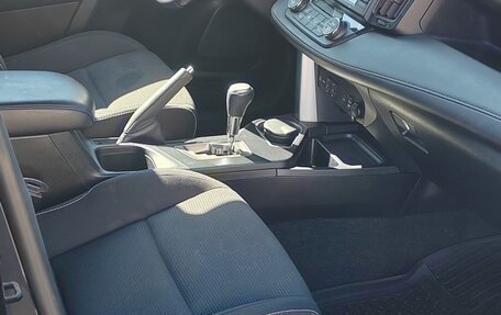 Toyota RAV4, 2018 год, 2 650 000 рублей, 7 фотография