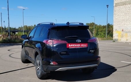 Toyota RAV4, 2018 год, 2 650 000 рублей, 3 фотография