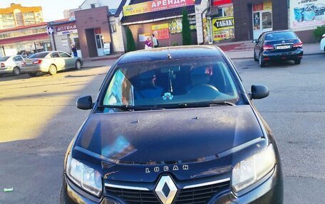 Renault Logan II, 2015 год, 500 000 рублей, 1 фотография