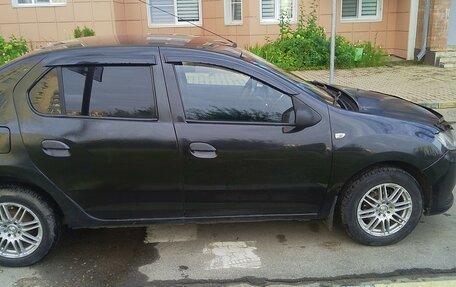 Renault Logan II, 2015 год, 500 000 рублей, 13 фотография
